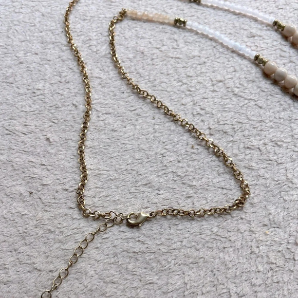 Agate Tassel Beaded Necklace Gold-Tone-Cream-Tan-White 22” Adjustable Chain NEW - Picture 3 of 9